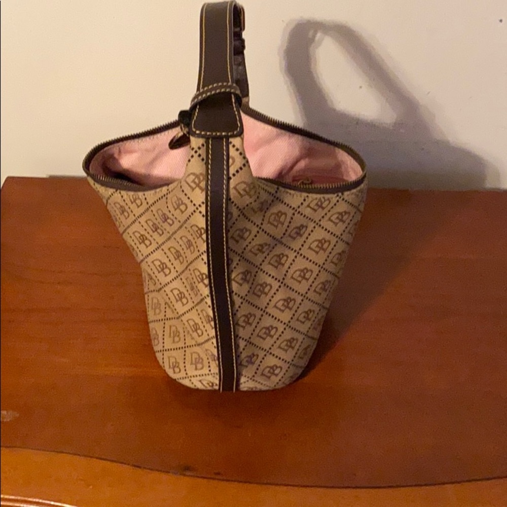 Signature D & B - image 3